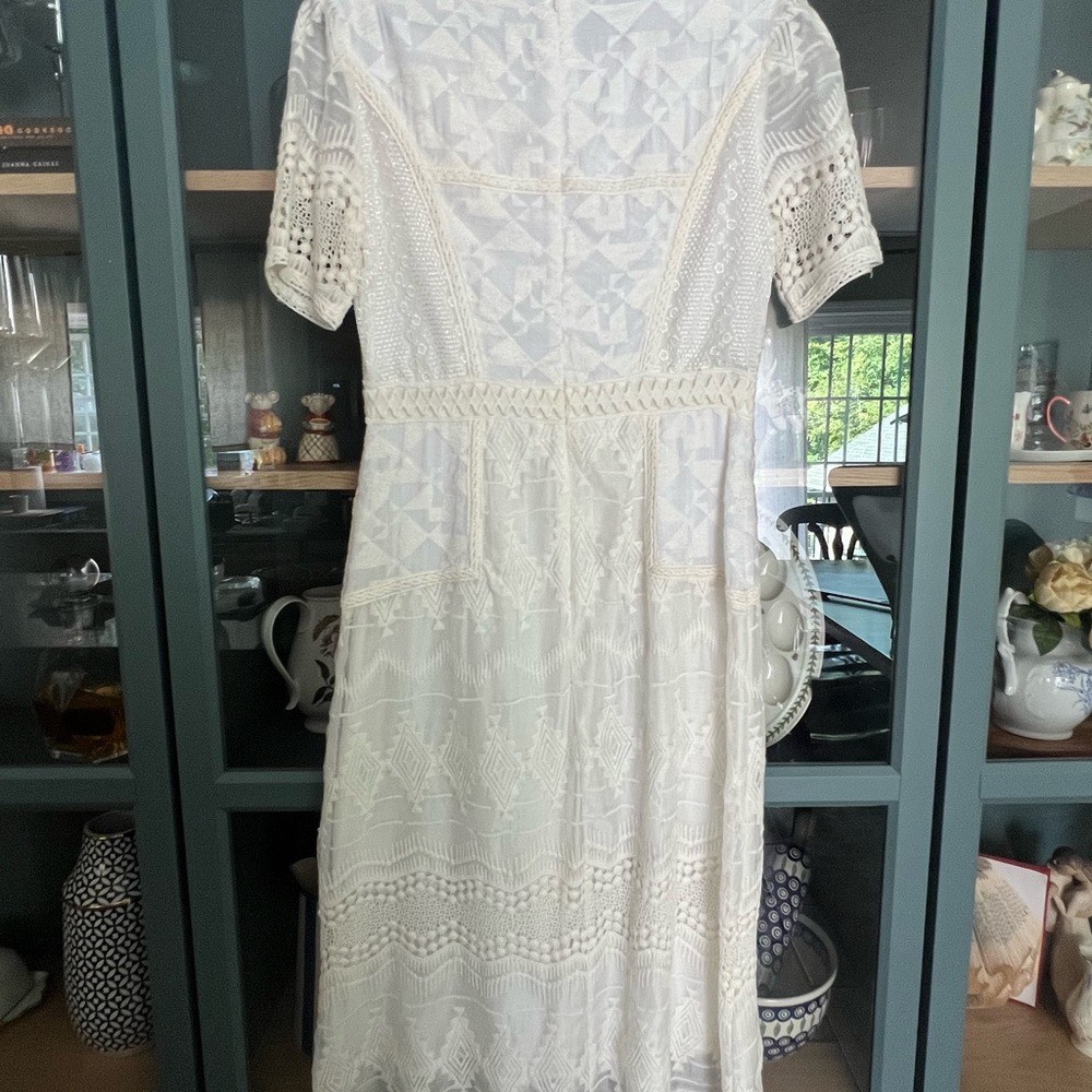 ✨Elegant White Anthropologie Lace Dress✨